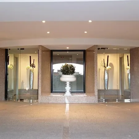 De Luxe Sun Paradis, Terrasse, Vue Piscine Appartement *